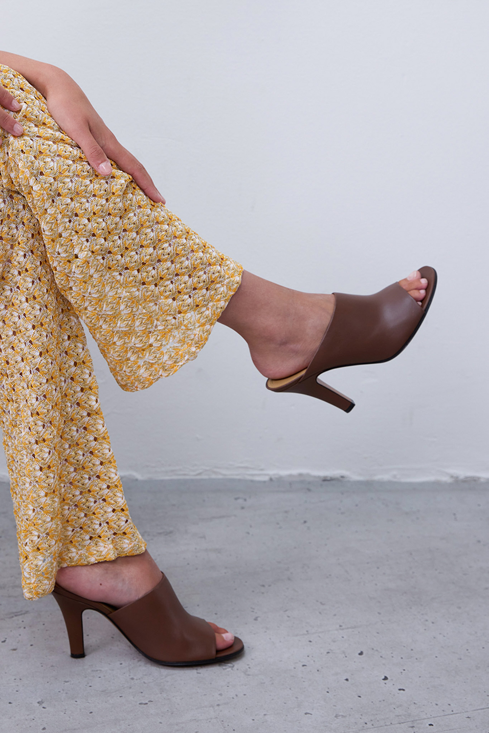 נעלי מיולס עקב